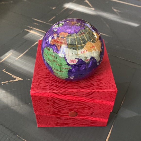 🌎World🌍Globe Paperweight🌏 - Picture 11 of 11